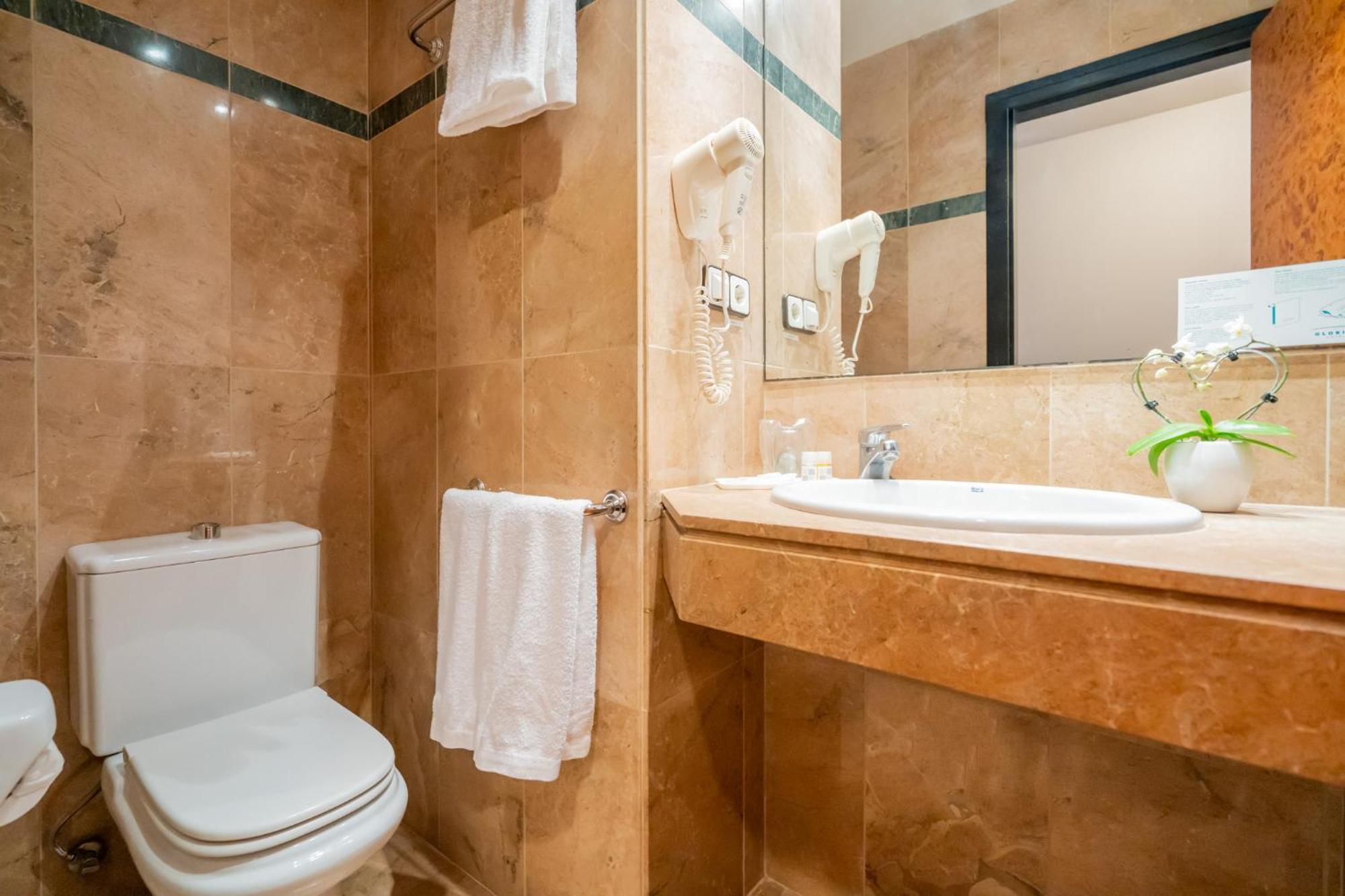 Hotel Glories Barcelona Eksteriør billede